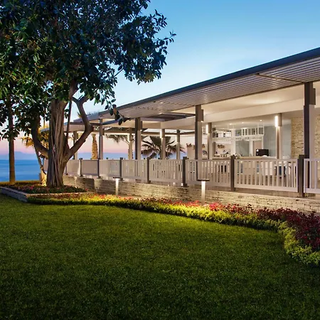 Acanthus Cennet Barut Collection