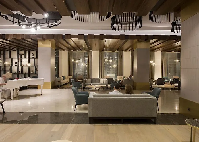 Acanthus Cennet Barut Collection