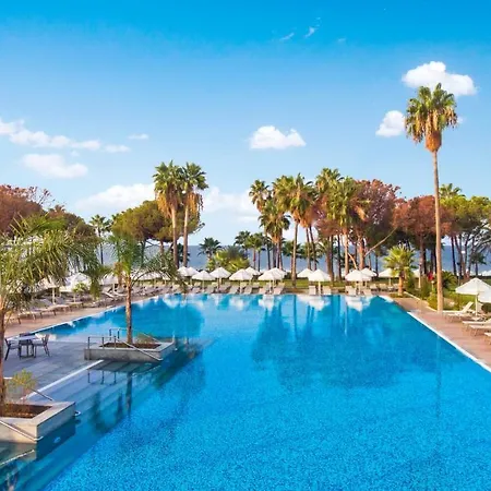 Üdülőközpont Acanthus Cennet Barut Collection