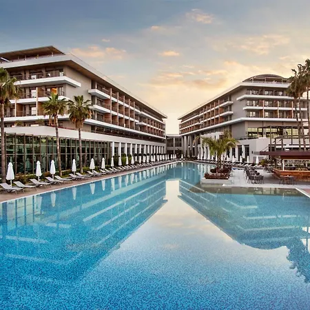 Complex Acanthus Cennet Barut Collection