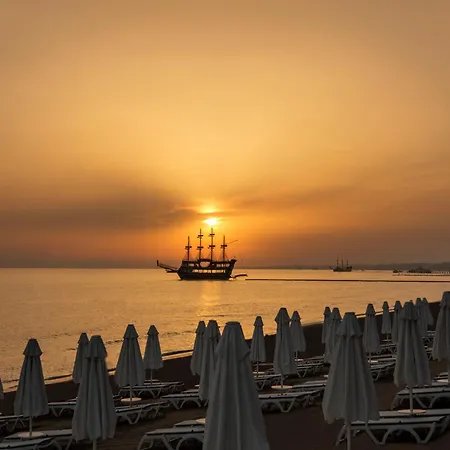 Acanthus Cennet Barut Collection Station touristique