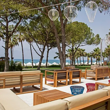 Acanthus Cennet Barut Collection Station touristique