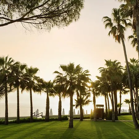 Acanthus Cennet Barut Collection Rezort Side