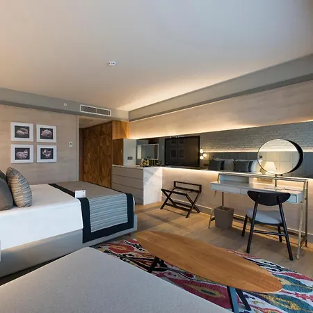 Resort Acanthus Cennet Barut Collection