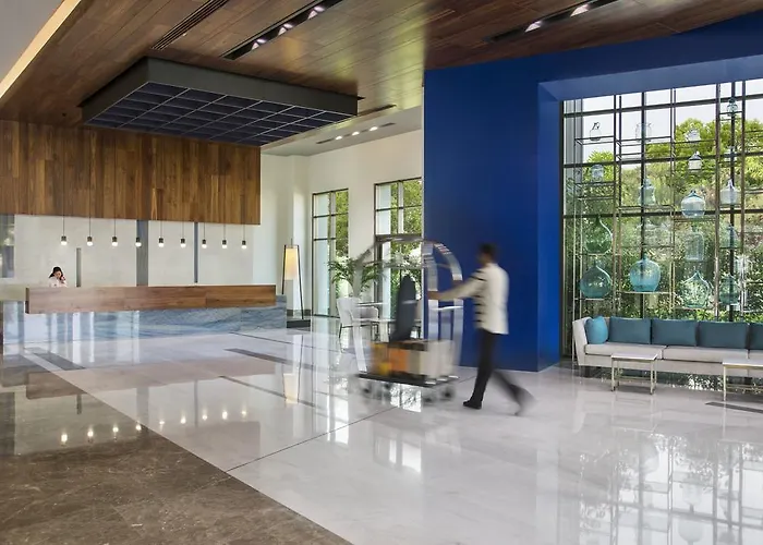 Acanthus Cennet Barut Collection