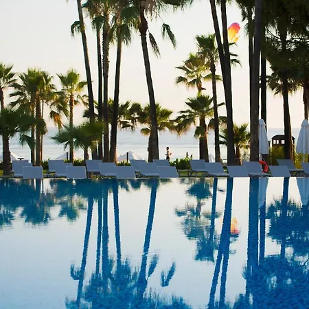 Курортный комплекс Acanthus Cennet Barut Collection 5*