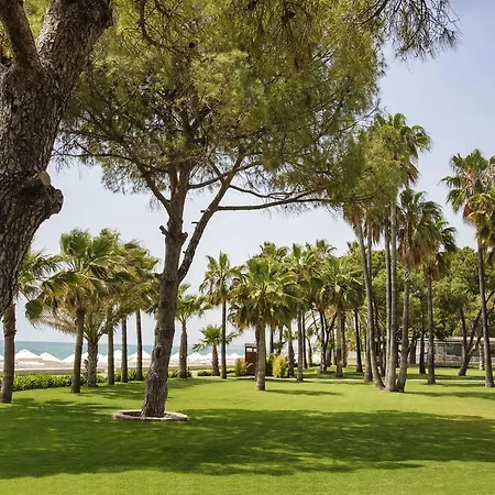 Курортный комплекс Acanthus Cennet Barut Collection 5*