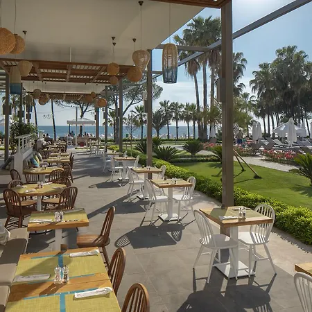 Курортный комплекс Acanthus Cennet Barut Collection Сиде